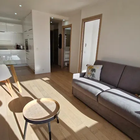 2 Pieces Climatise, Piscine, Vue Mer, Centre-ville Sainte-maxime, Parking Inclus - Fr-1-780-72 Apartment Sainte-Maxime