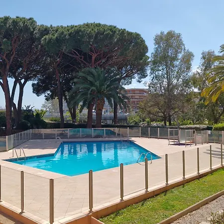 2 Pieces Climatise, Piscine, Vue Mer, Centre-ville Sainte-maxime, Parking Inclus - Fr-1-780-72 * Sainte-Maxime